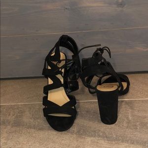 Black lace up chunky heels! Size 7